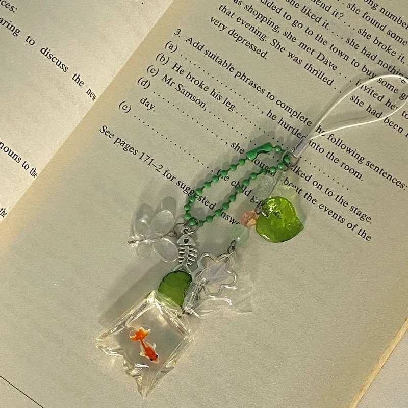 Handmade Fish Bag Keychain Jewelry Aesthetic 251015