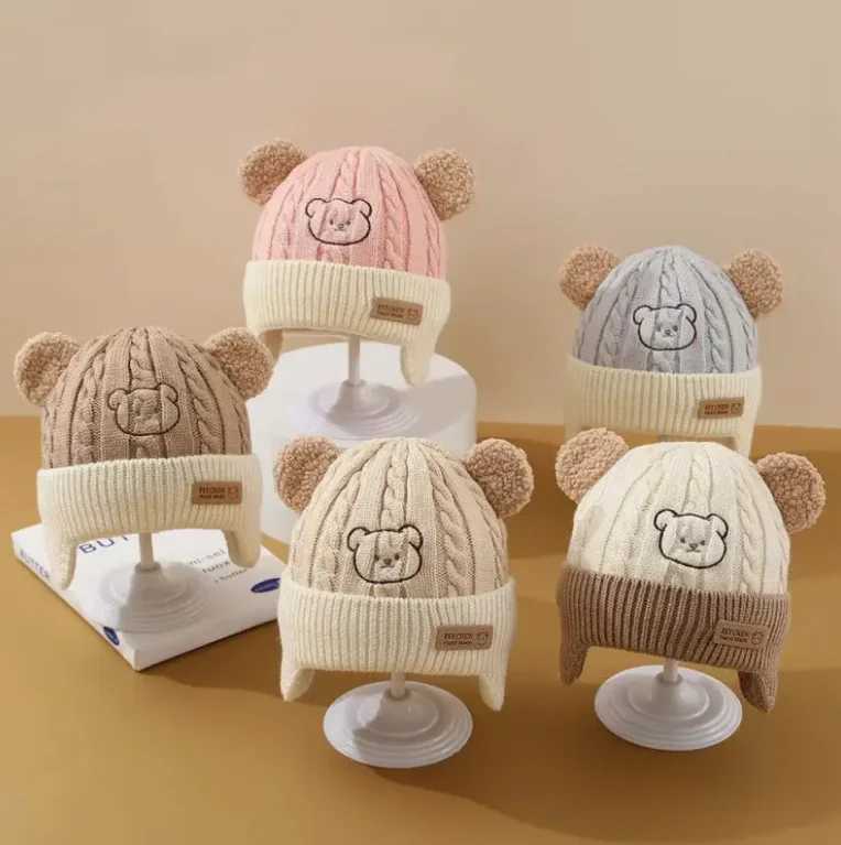 Baby Bear Knit Hat with Ears Soft Earflap Cap for Boys Girls Hat for Christmas Knitted Design with Bear Ears Soft Fleece J251021
