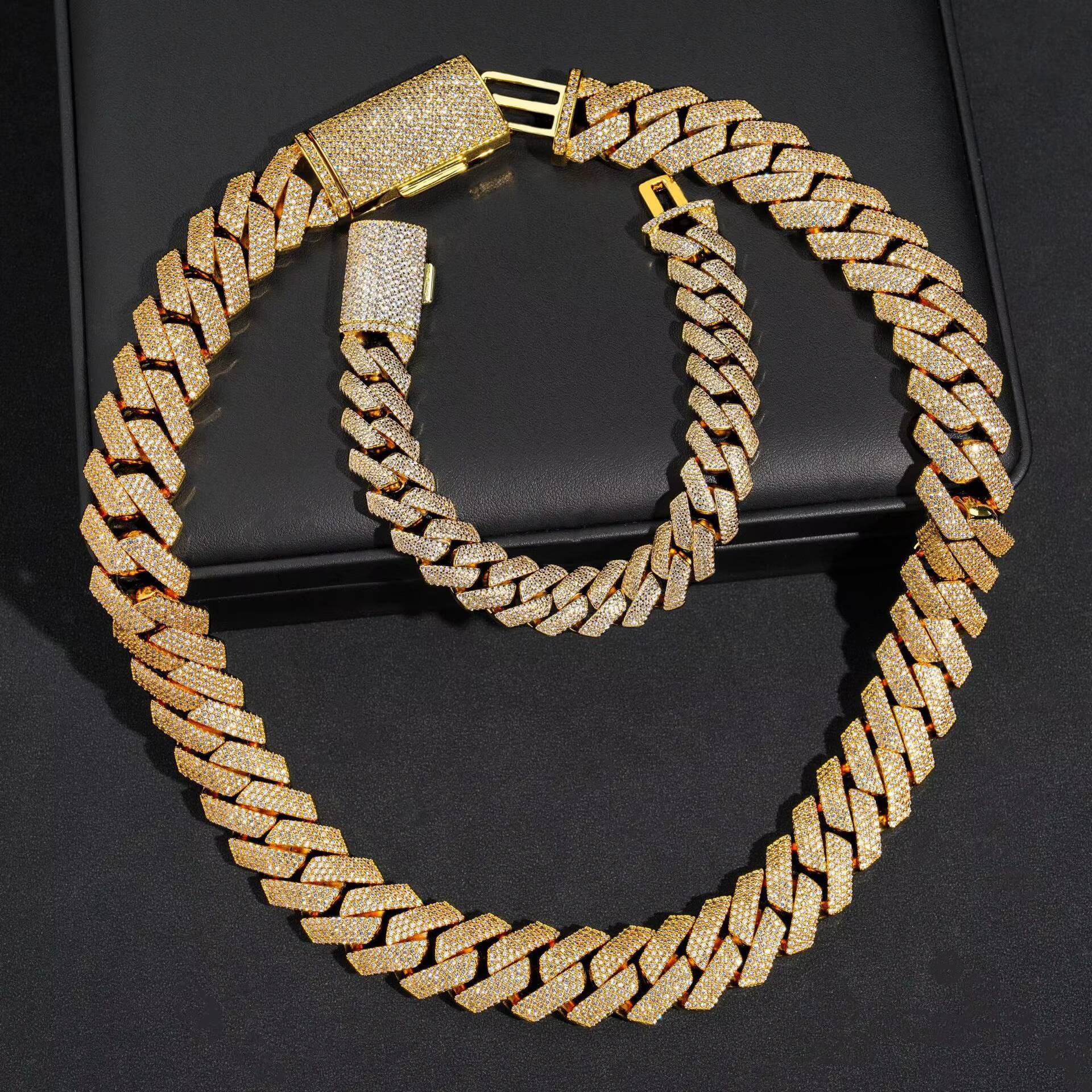 Real U Custom 15mm Cuban Chain Necklace for Men 925 Sterling Silver Iced VVS Moissanite Diamond Pendant Unique Moissanite