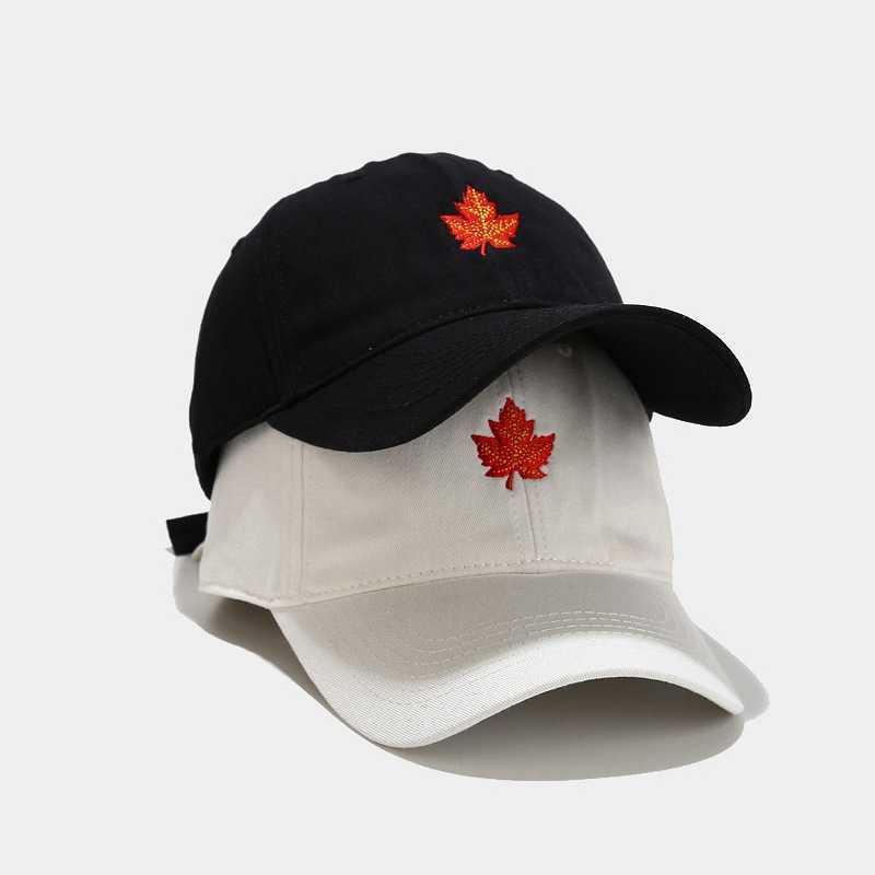 Maple Leaf Embroidered Soft Top Baseball Cap Mens Outdoor Leisure Duck Tongue Cap Womens Small Couple Sun Visor Hat H251020