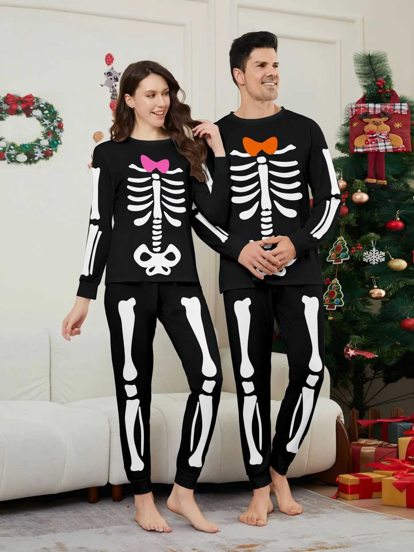 2025 New Skeleton Print Family Matching Pajamas Set Mom Dad Kids 2 Pieces Suit Baby Romper Homewear Halloween Party Look Pajama L2510215HVU