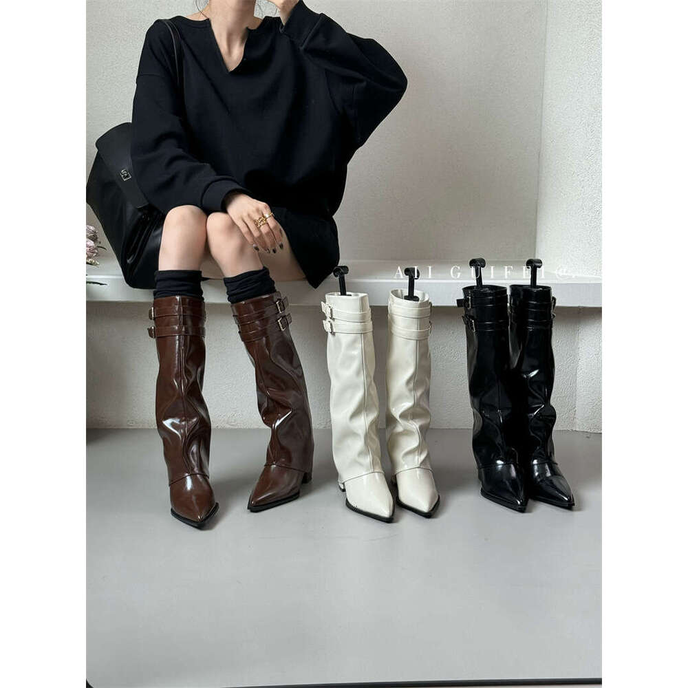 2025 Autumn Winter New Korean Style Designer Shoe Chunky Booties for Women, Niche Design Pointed Toe Mid Heel High Tube Fashion Boots