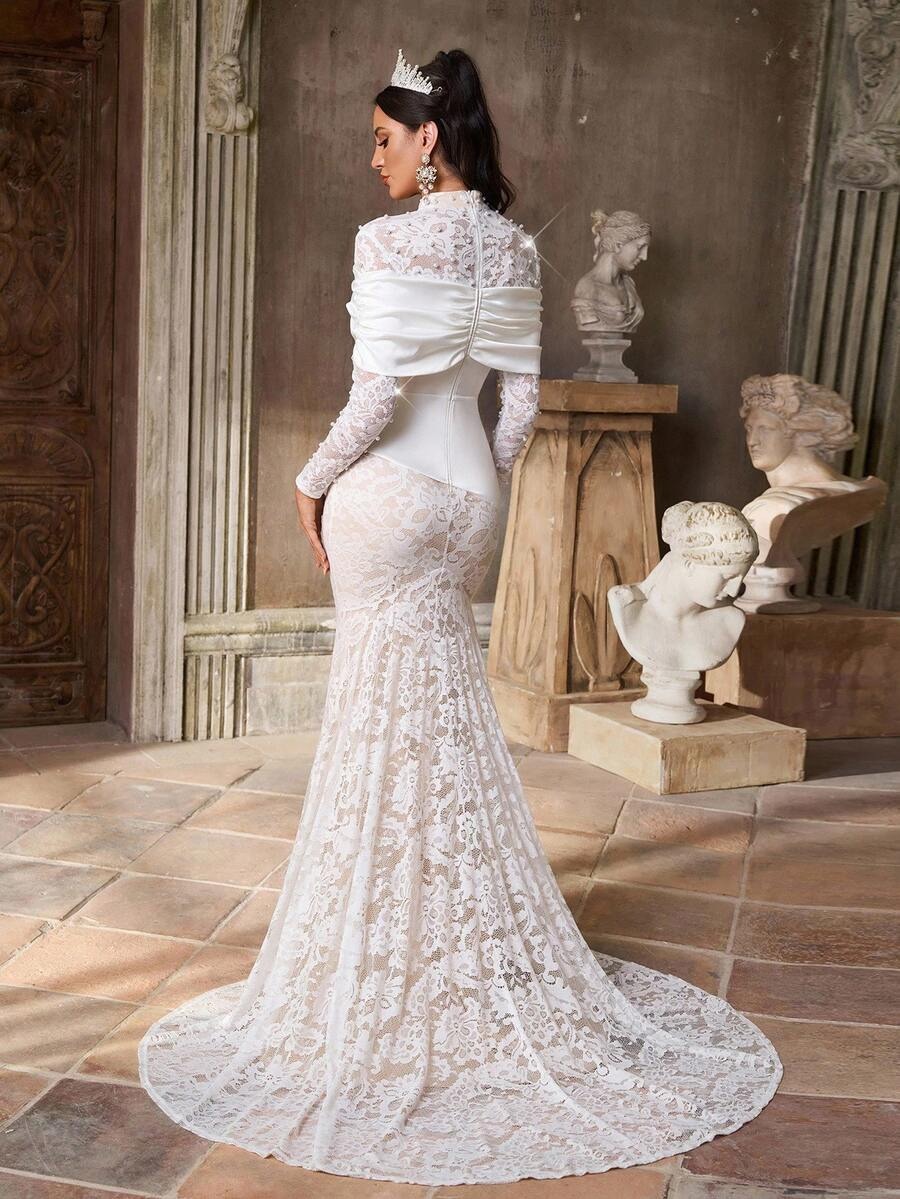 Elegant Mermaid Wedding Dresses Lace Appliques Long Sleeve Bridal Gowns Pearls Beads Customized Plus Size
