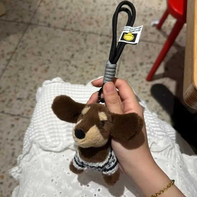 Cartoon Sausage Dog Plush Keychain Y2K Bag Pendant for Women Plushies Toys Car Key Jewelry Decoration Accessories Couple Gifts W251021
