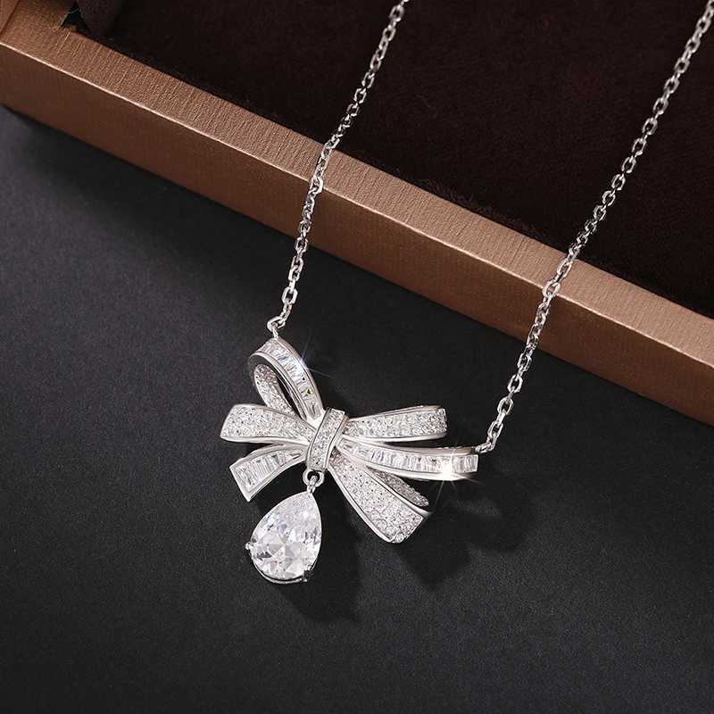 Huitan Luxury Bowknot Pendant Necklace with Bright Zircon Women Wedding Jewelry Graceful Female Aesthetic Accessories for Party D251021
