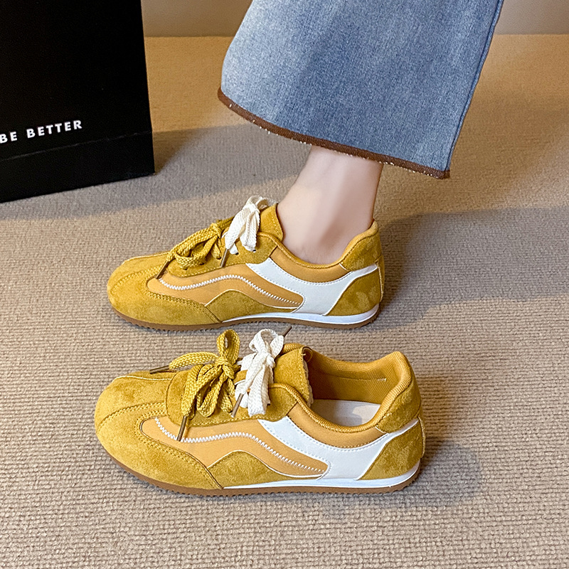 Retro flat German training women's new versatile casual Forrest Gump shoes in the spring and summer of 2025, round toe white shoes and high heels