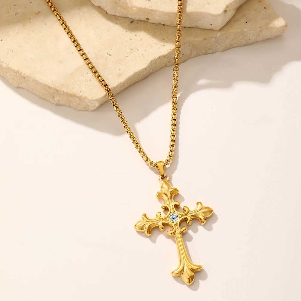 Stainless Steel Necklace Hip Hop Street Creative Fashion Cross Pendant Necklace For Women Jewelry Party Commuter MatchingXJ251018