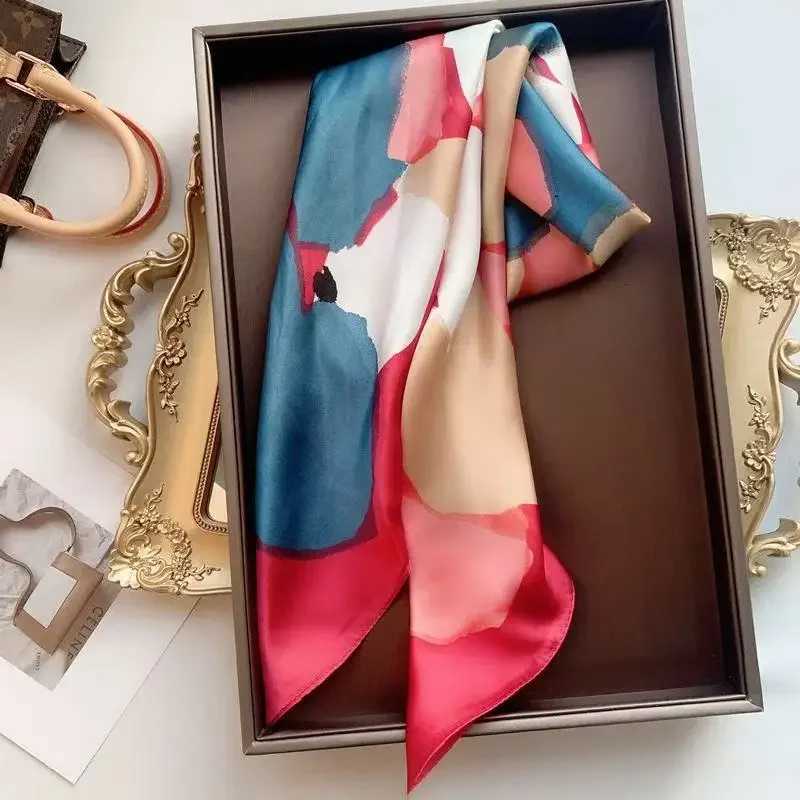 New 2025 Designer Scarfs Luxury Silk Square Scarf for Women Fashion Lady Hair Bands Ribbon Headband Accessories Bandana W251021