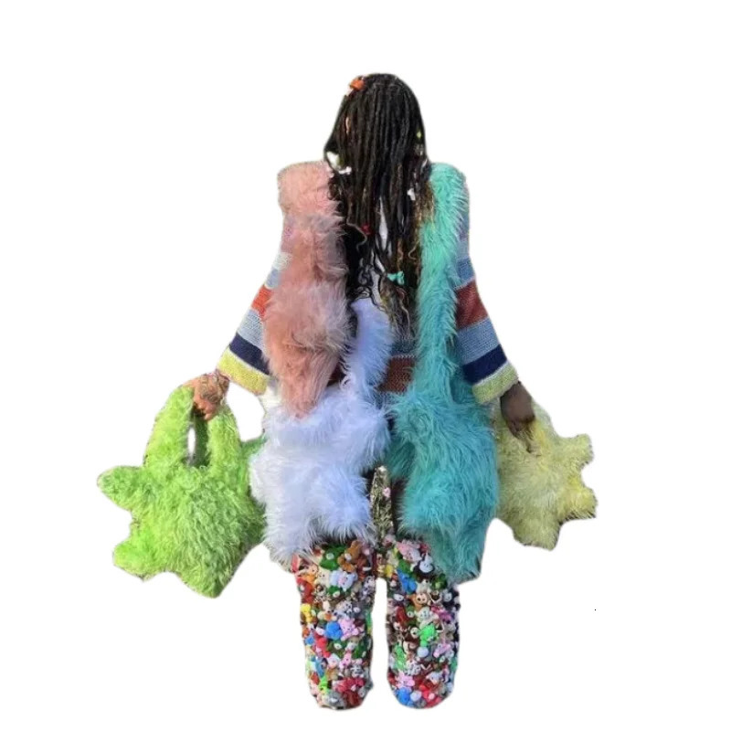 Women Bag Star Shape Fluffy 2025 Autumn Winter Street Style Shoulder Bag Pures and Bag Crossbody Furry Fur Girls Bag 251021