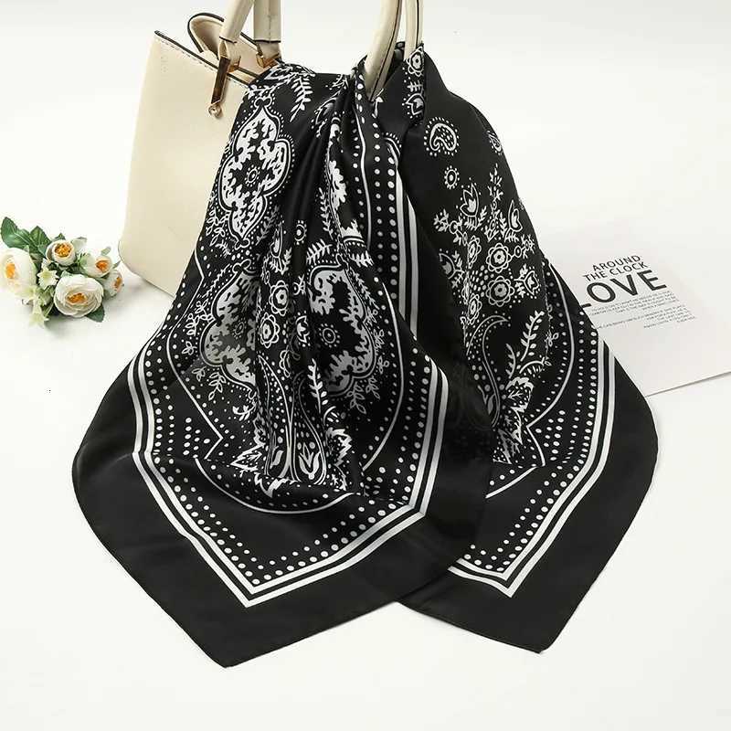 1 pcs 70X70 European and American Hot Sale Vintage Paisley Small Cashew Flower Satin Square Silk Scarf W251021
