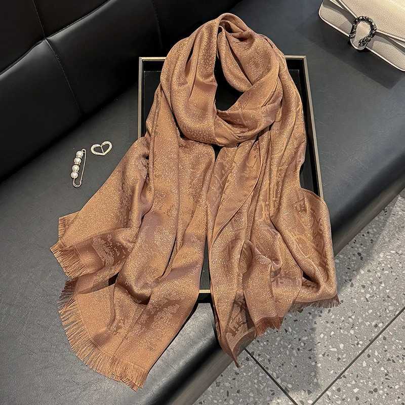 18070Malaysia Latest Tudung Bawal Fashion Print Bohemia Hijab Headscarf Wraps Premium Voile Soft Muslim Scarf Sun Protection W251021