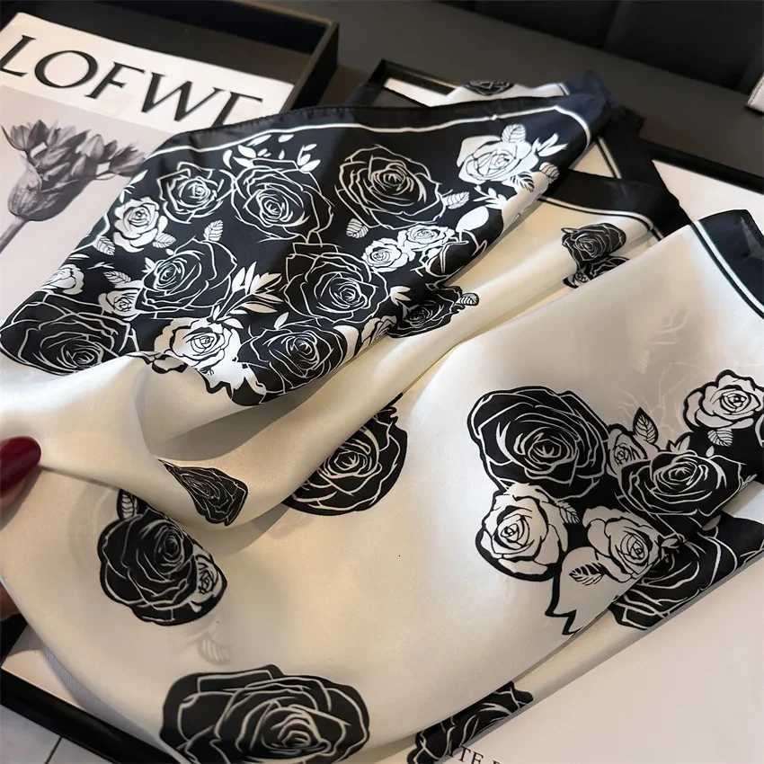 Korean Fashion Luxury Silk Scarfs Square Scarf Kerchi Popar Silk Scarves Band Wraps Scarf Decoration ShawlW251021