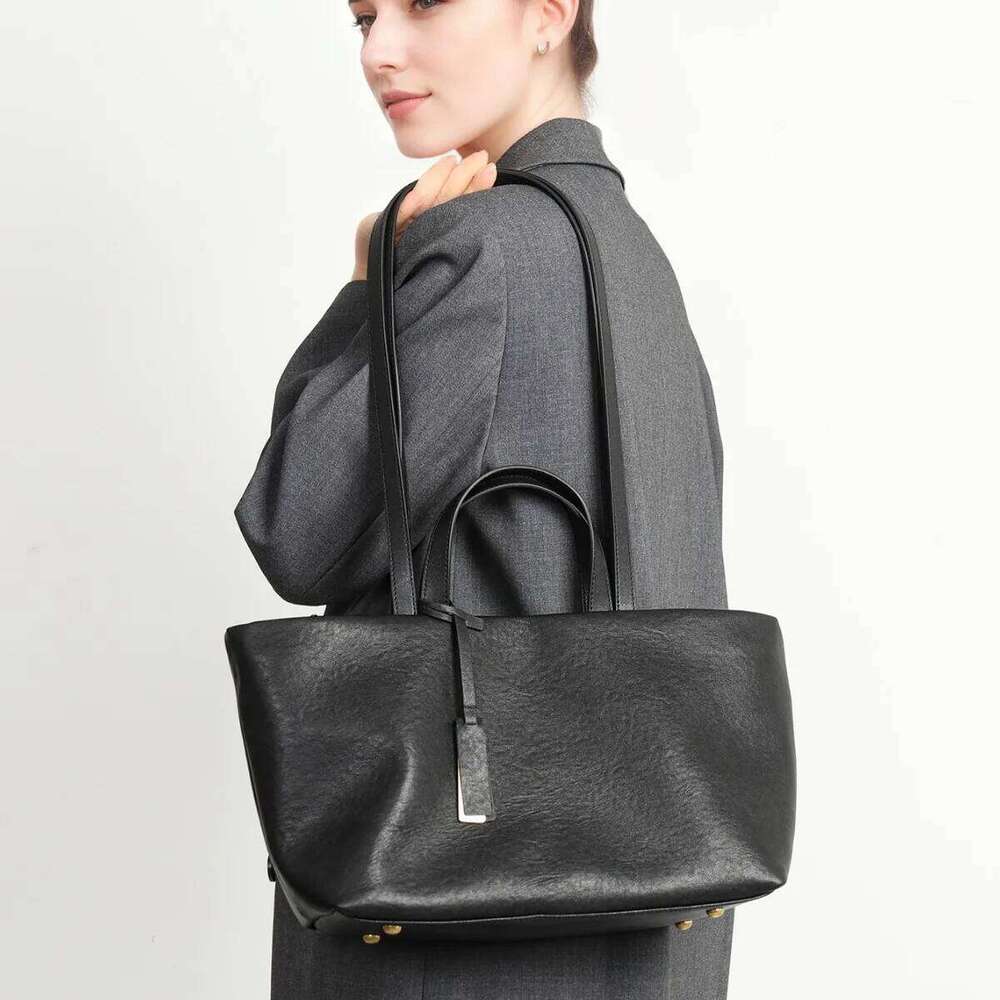 Classic Large Vintage Vegetable Tanned Leather Women Totes Coffee Color High Quality 2 Lenght Handle Daily Travel Handbag