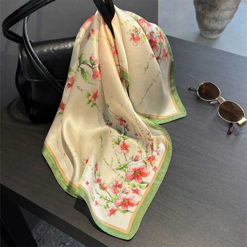 53cm Real Silk Nature Scarf Wen Neckerchi Foard Bandana Small Haiands Fashion Floral Neck Ties for Off Lady NewW251021