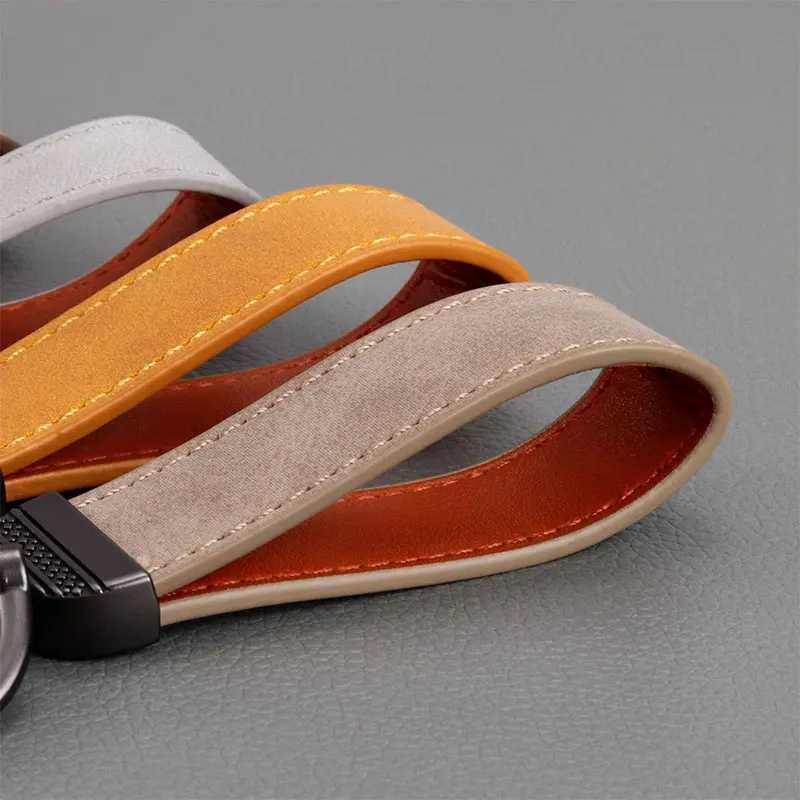 Unisex Leather Keychain for Women Men Luxury Key Chains Rings Solid Color Buckle Key Holder Waist Wallet KeyChains Keyring W251021