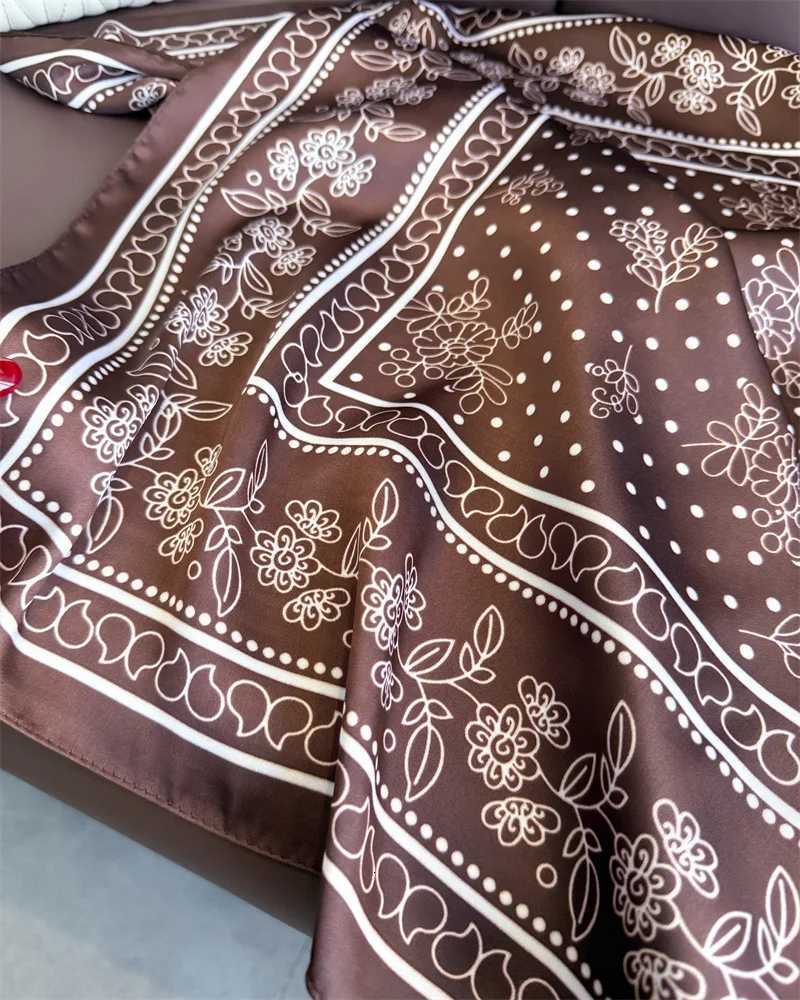70cm Polka Dot Floral Printed Scarf Womens Autumn and Winter Soft Satin Scarf Fashionable Warm Shawl Neck Protection W251021