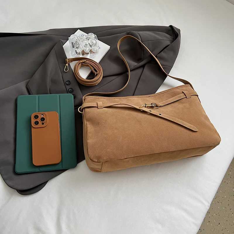 Classic Faux Suede Armpit Bag for Women Exquisite Square Shoulder Purse Stylish Autumn Winter Minimalist Designer Underarm ToteXJ251021