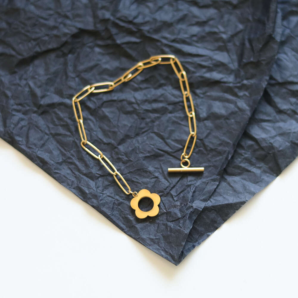 Jinhui INS Style Floral Forest Series Summer Designer Niche Design Small Daisy OT Buckle H Titanium Steel Chain Design Women's Personality Trendy