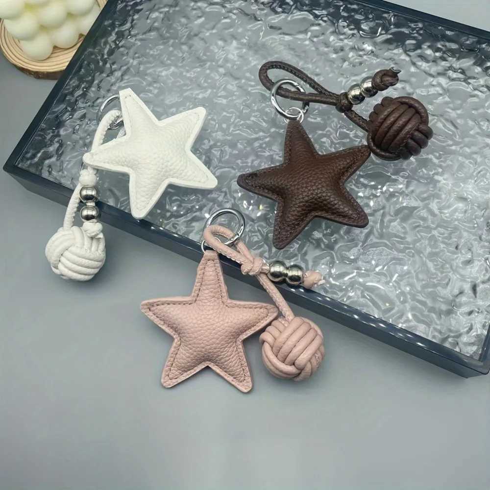 Leather Star Keychain Pentagram Car Keyring with Woven Leather Rope Ball Pendant Creative Bag Pendant Decoration for Women W251021