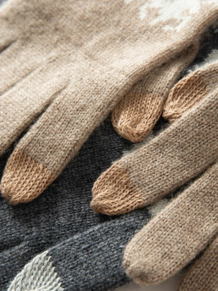 Women 100 Cashmere Jacquard Knitted Gloves Touchscreen Autumn Winter Christmas Gloves Warm Wrist Length Classic Female Mittens 251020
