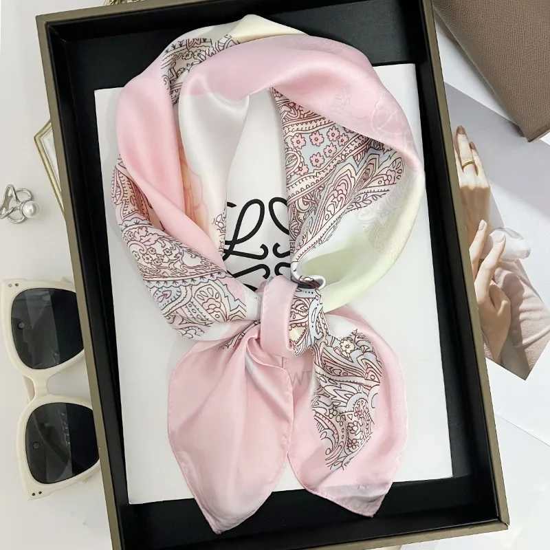 68cm Cashew Flower Rose Pattern Silk Scarf Wens Simated Silk Fresh and Egant Versati Fashion Decorative Square ScarfW251021