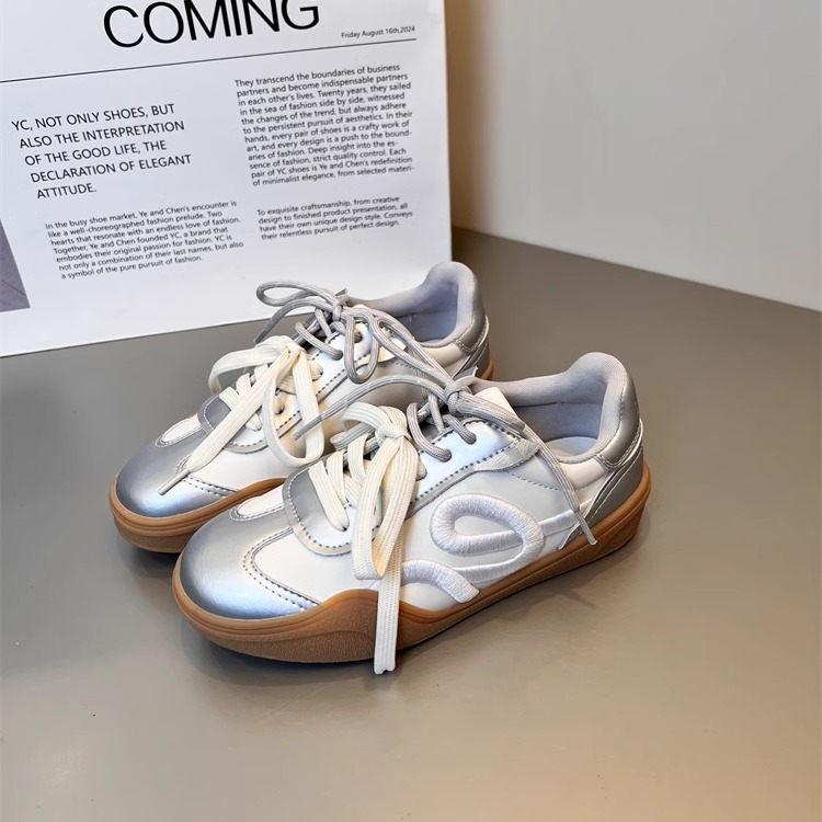 2025Niche design red German training shoes women's new fashion embroidered platform casual sports shoes in early spring