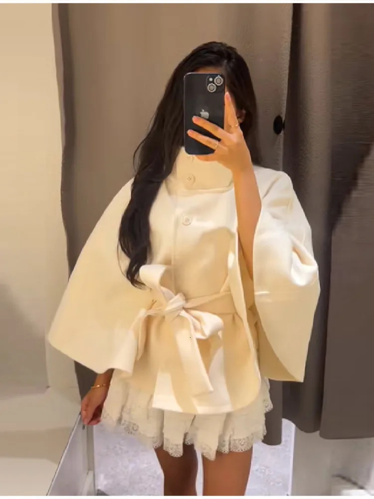 Stand Collar Women Winter Woolen Coat Spring Single Breasted Loose Female Long Sleeve Jacket Office Lady Street Short Coats 251021