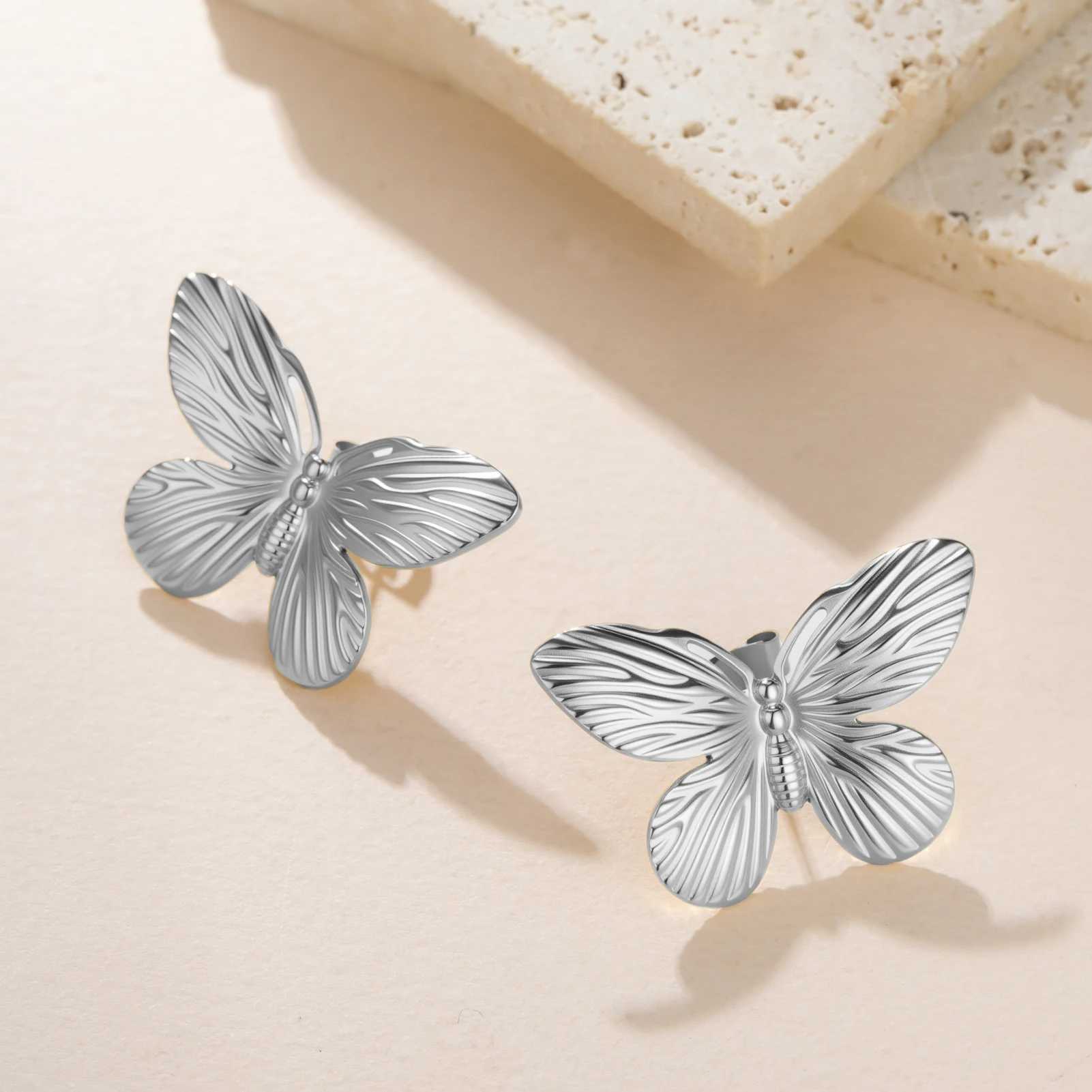 Lucktune Stainless Steel Butterfly Stud Earrings Fashion Luxury Womens Earrings Gold Color Animal Shape Jewelry Party Gifts J251021