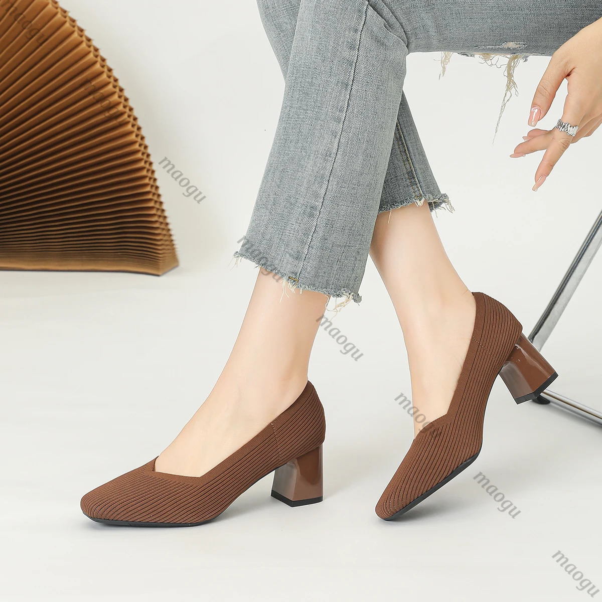 Shoes Woman High Heels Comfortable Square Knitted Breathable Comfortable Womens Flats Shoes 5cm High Collection 251017