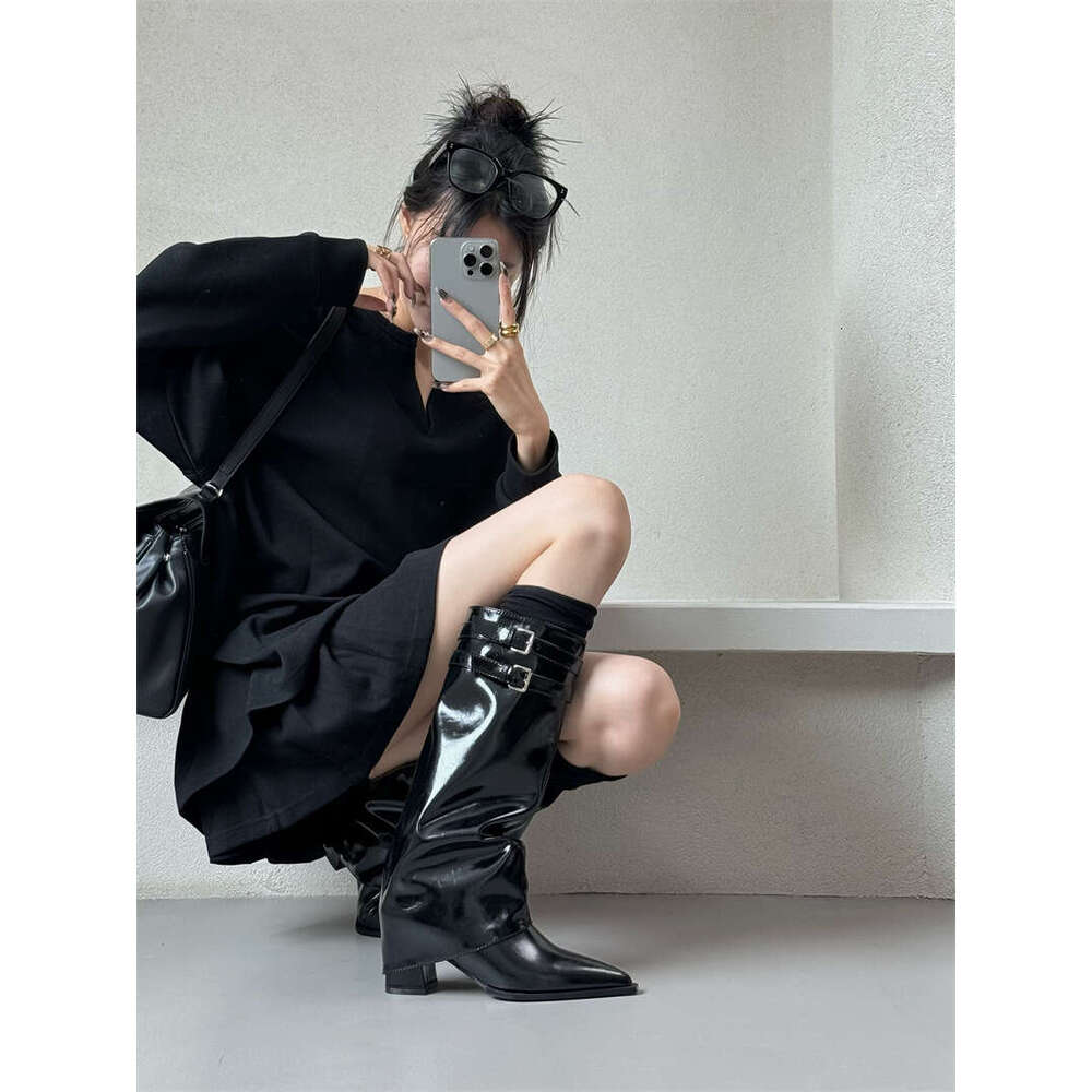 2025 Autumn Winter New Korean Style Designer Shoe Chunky Booties for Women, Niche Design Pointed Toe Mid Heel High Tube Fashion Boots