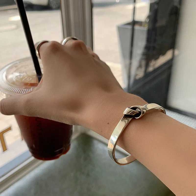 Foxanry Minimalist Silver Color Cuff Bracelets for Women Couples New Fashion Simple Knotted Geometric Party Jewelry Gift J251021