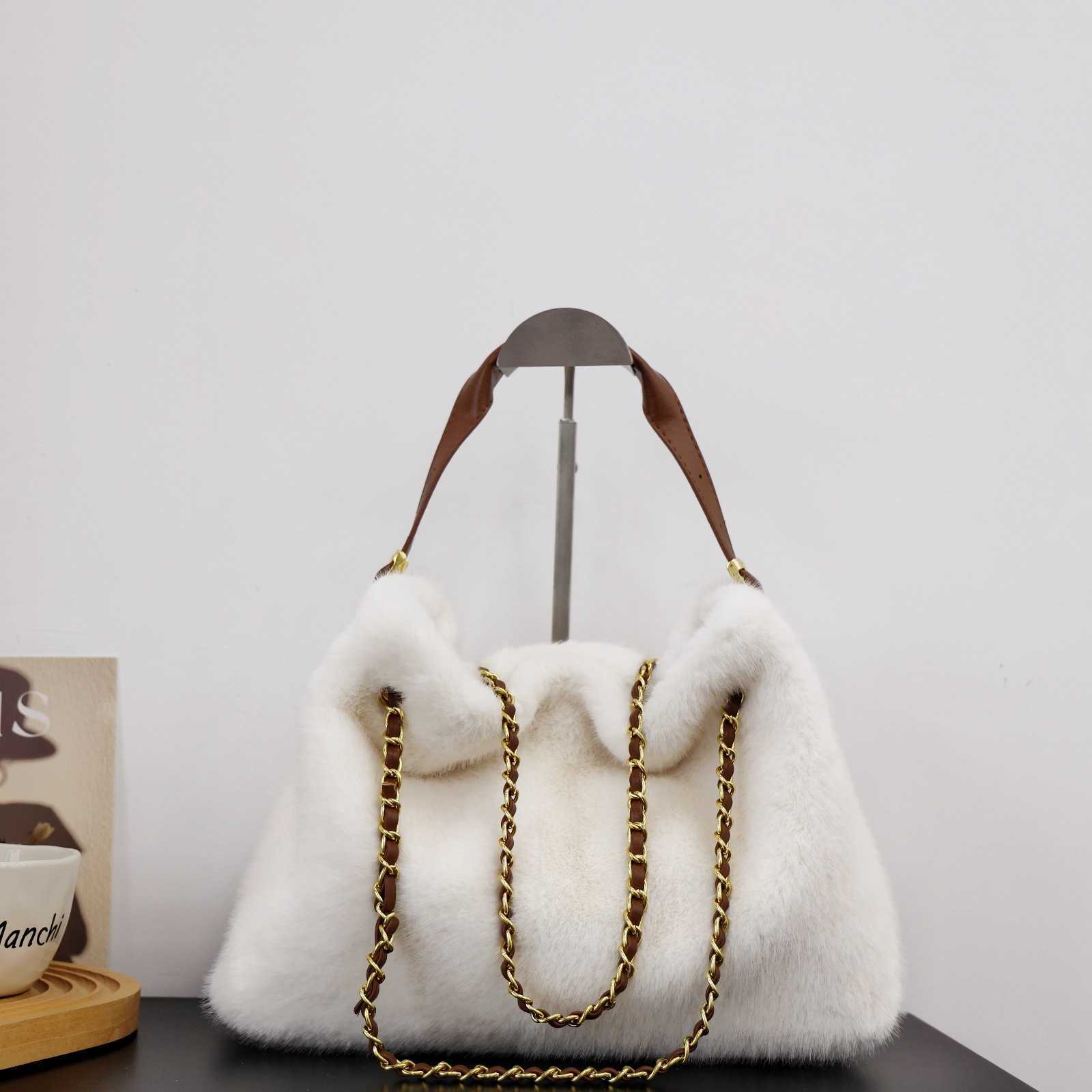2025 Autumn Winter New Fashionable Versatile Chain Bag Niche Design Plush Bag Large Capacity Underarm Bag w727#