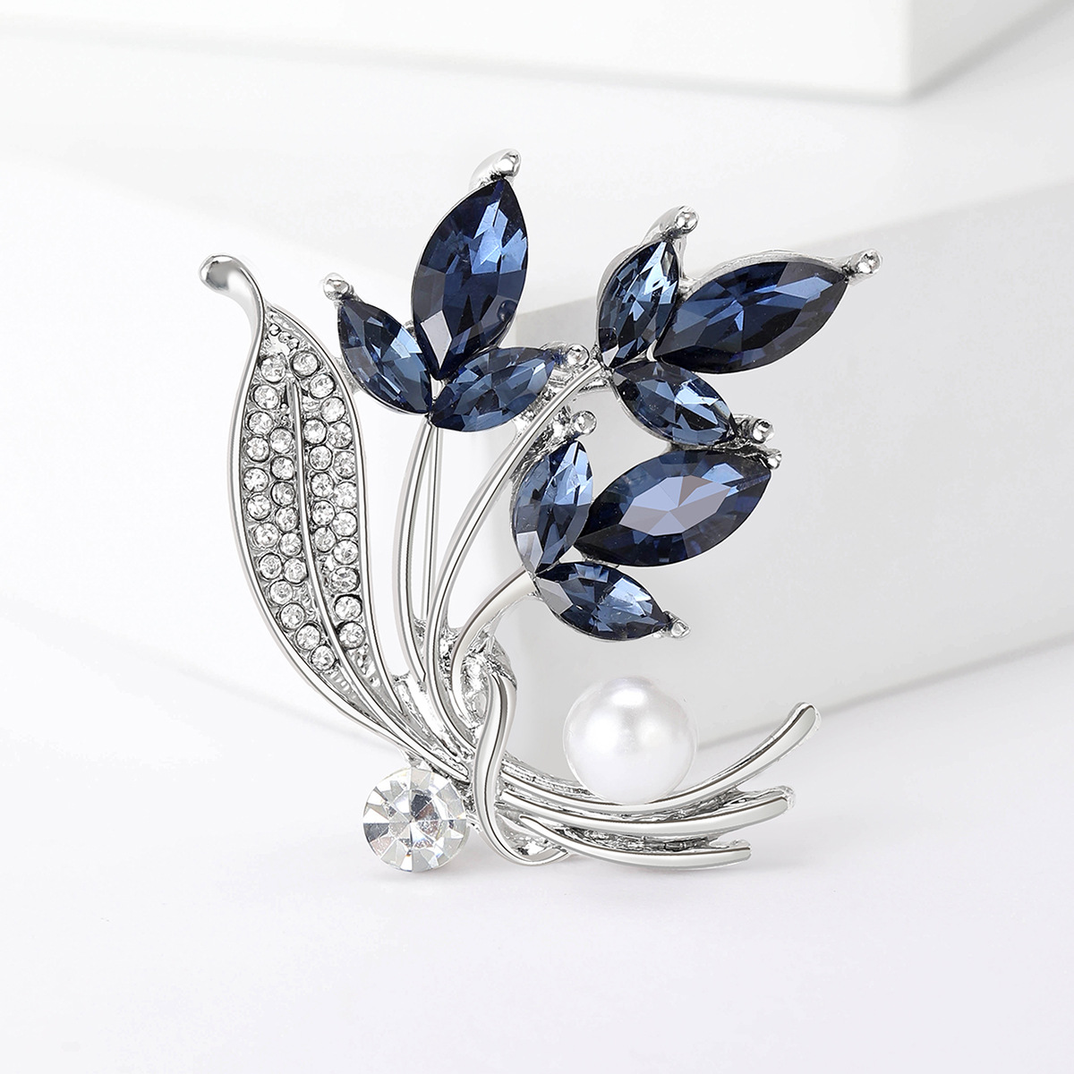 Designer brooch pin Butterfly Rose Brooch Luxury Fashion Creative Orchid Elegant Plum Blossom Brooch Jewelry Pin gift for women free shipping