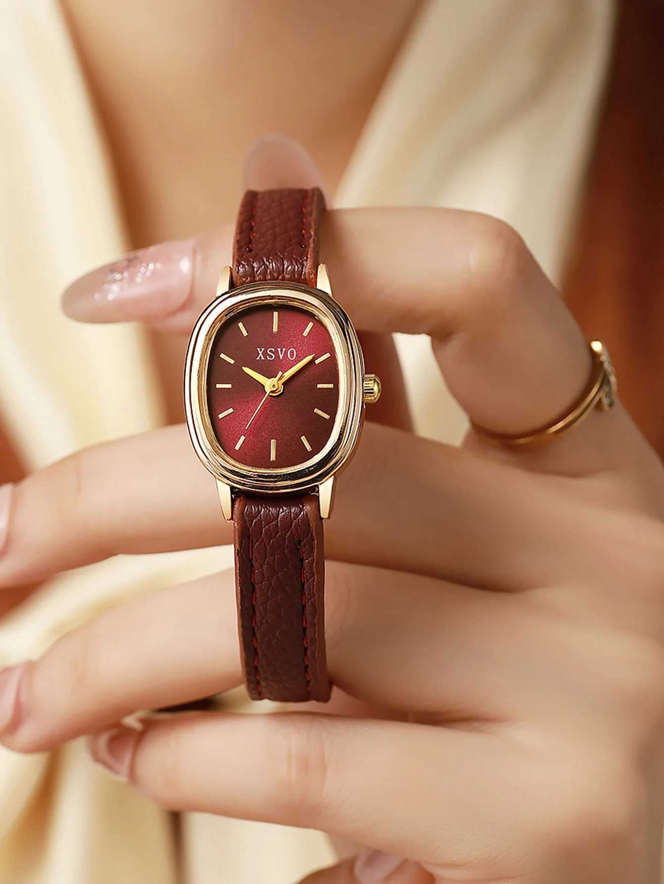 Simple Small Womens Fashion Quartz for Halloween Christmas Holiday GiftsXJ251021