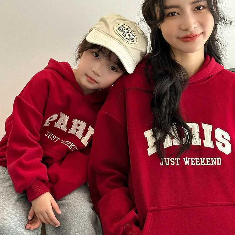 2025 Autumn Winter Family Look Letter Print Pullover Fleece Hooeded Hoodies Full Sleeve Warm Thicken Sweatshirt Pocket Outerwear L251021Y5KT