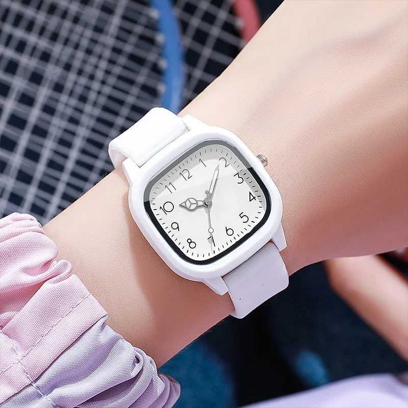 Fashion Can Color Sile Band Women es Square Dial Ladies Quartz Wrist for Girls Clock Reloj MujerXJ251021