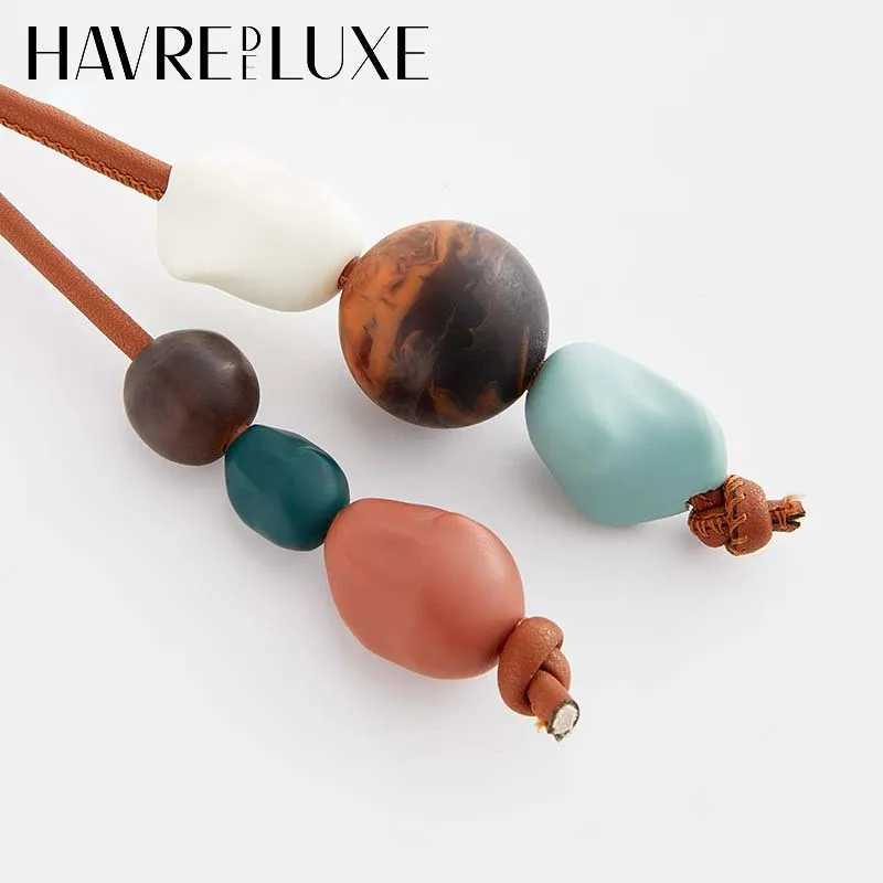 Beads charm retro fashion highend keychain easy to hang and retrieve decoration pendant bag decoration accessories J251121