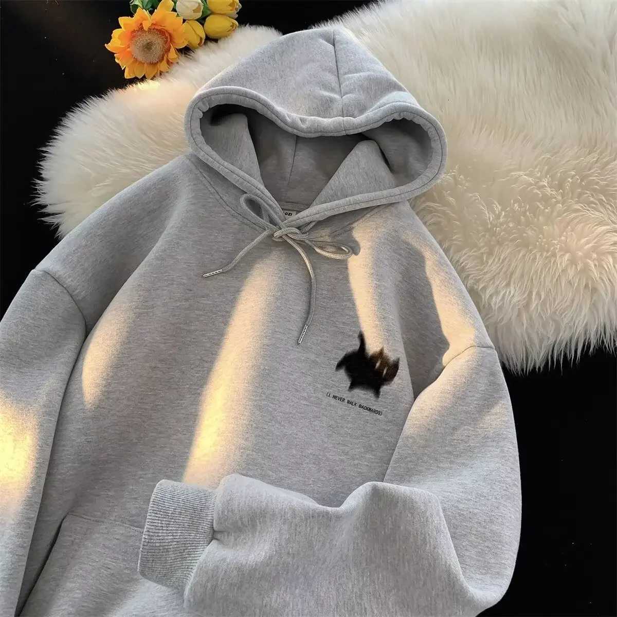 Casual mens hoodie fashionable catprint streetwear comfortable and highquality hoodie fashionable mens top W251021