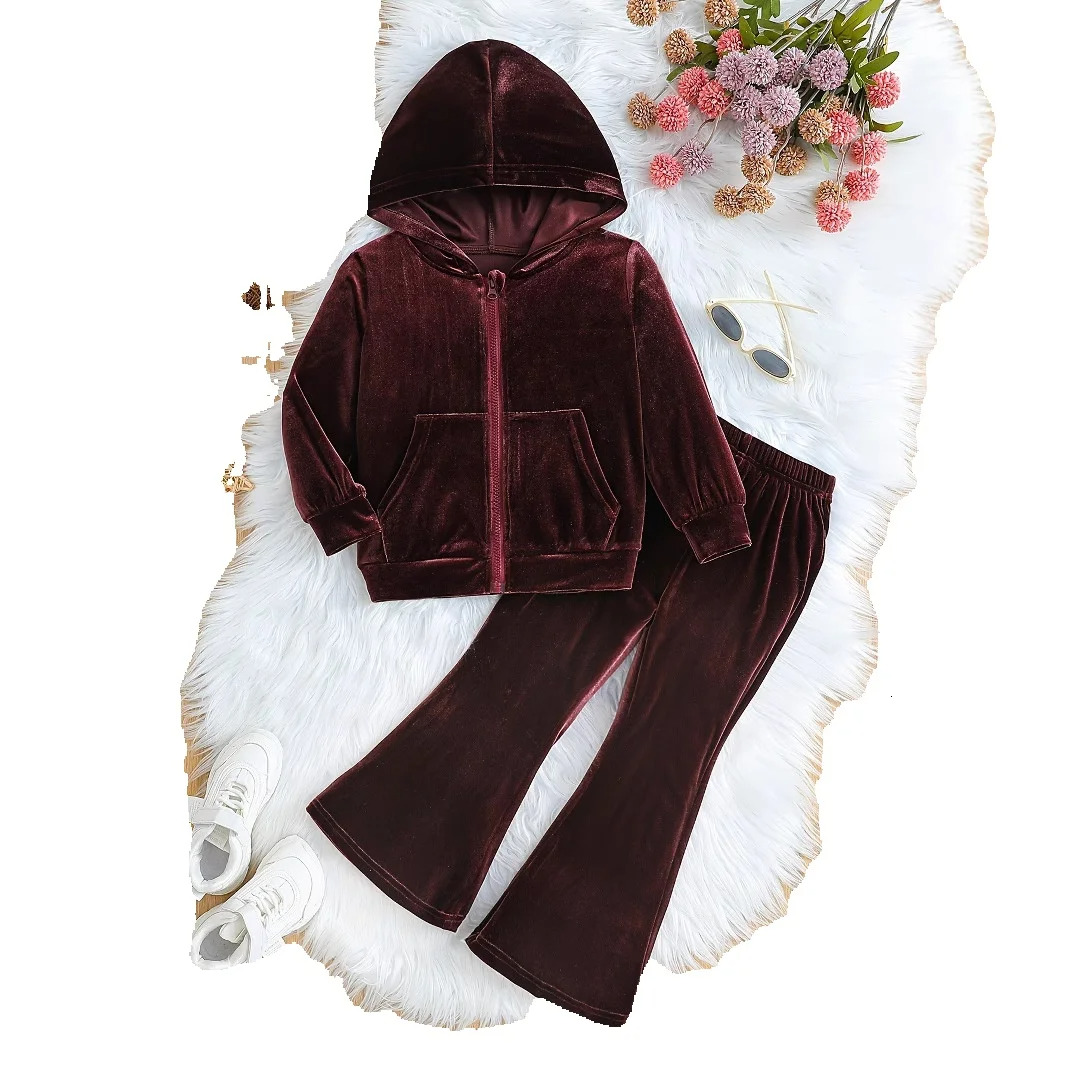 New designer girls' velvet sports suit with hooded zipper jacket and flared pants, children's fashion two-piece set