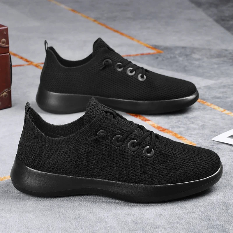 Mens Sneakers Lightweight Summer Mesh Breathable Sports Socks Comfortable Outdoor Flat Big Size Running Sneakers For Women 251017