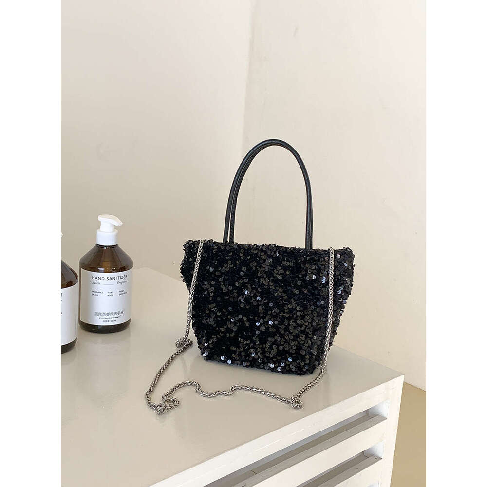 New Silver Sequin Niche Design Versatile Fashion Handbag Tote Stylish Chain Shoulder Crossbody Bag For Women B5
