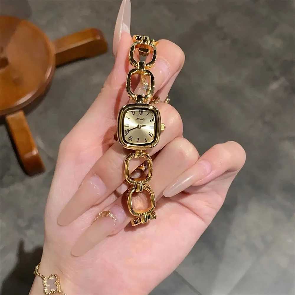 GEDI Womens Fashion Gold Hollow Str Quartz Niche Light Luxury Vintage Casual Square Dial Female Wrist GiftsXJ251021