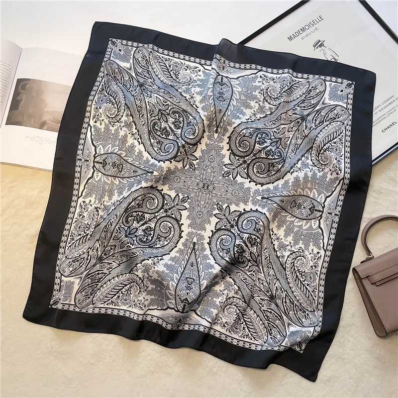 Vintage Paisley Printed Bandana Scarf Lightweight Soft Satin Stylish Versatile Neck Scarf For Women Hairbands Headscarf W251021