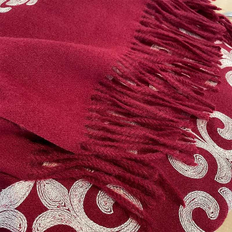 New Cashmere Blend Mujer Bufanda Scarf Warm Echarpes Embroider Flower Poncho CAPe Thick Warm Poncho Kerchief W251021