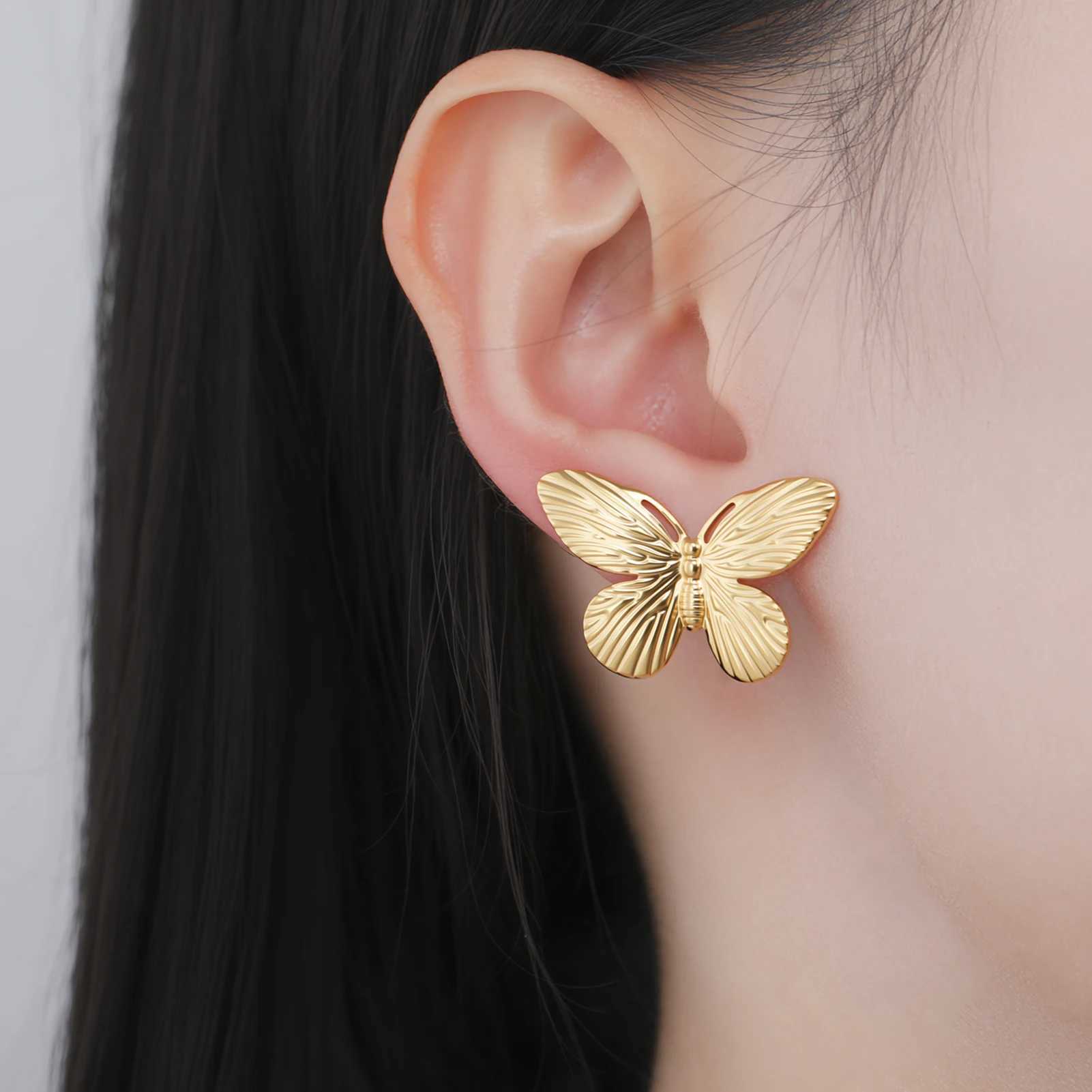 Lucktune Stainless Steel Butterfly Stud Earrings Fashion Luxury Womens Earrings Gold Color Animal Shape Jewelry Party Gifts J251021