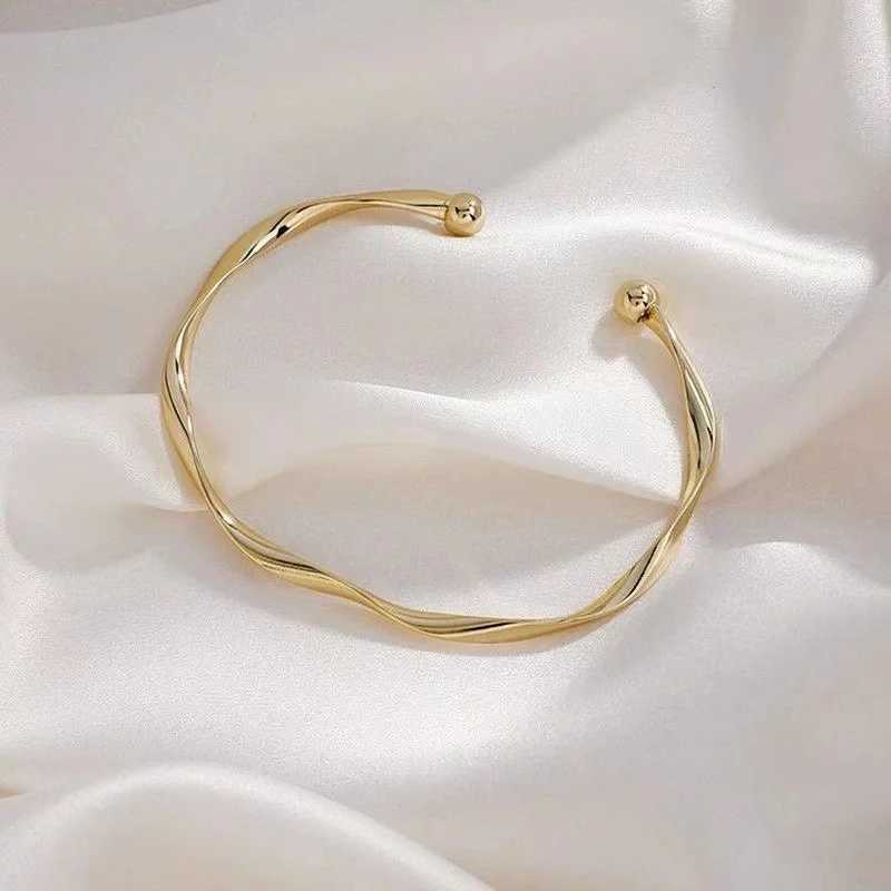 Stainless Steel Gold Color Bamboo Joint Bangles 2025 Trend Bracelet for Women Men Romantic Party Gift Fashion Jewelry J251021