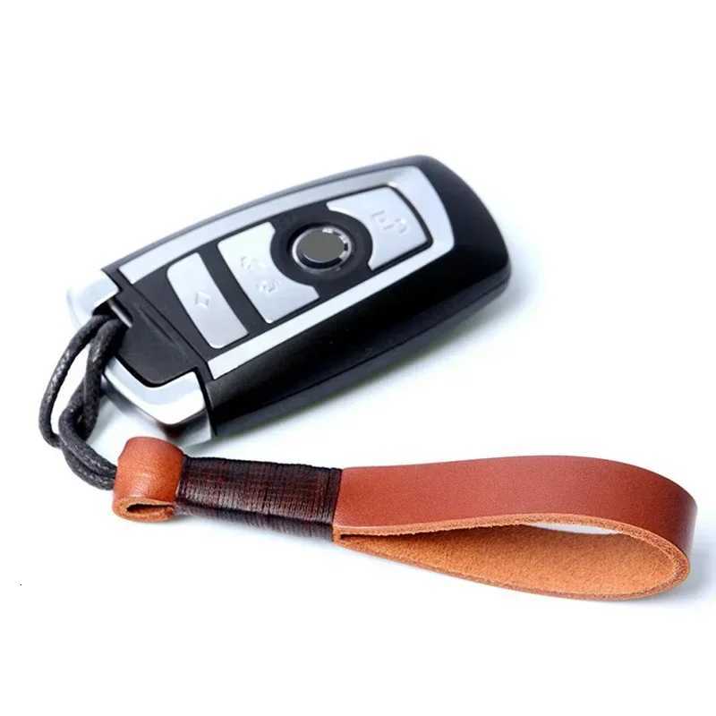 Upscale Handmade Real Leather Cowhide Auto Keychain Wrist Rope Belt Key Chain Men Women Car Key Pendant Accessories Diy Gift W251021