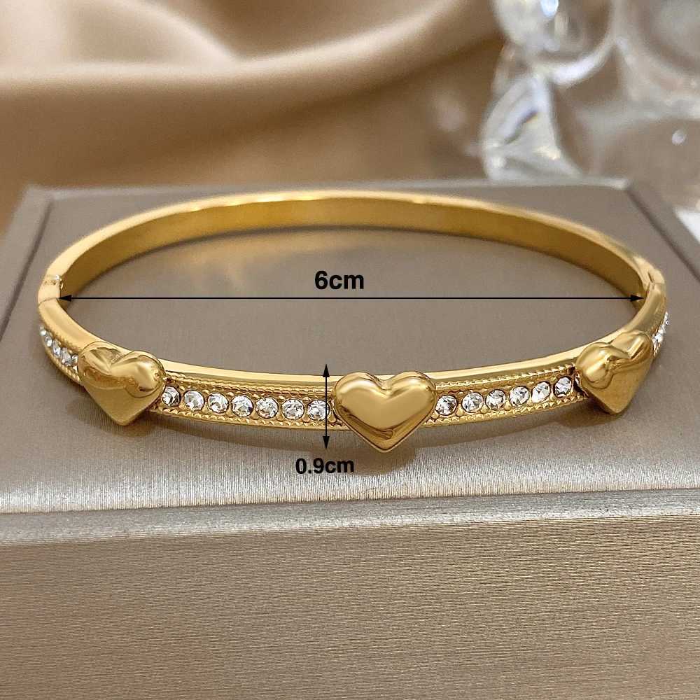 316L Luxury Shiny Rhinestone Heart Cuff Bracelets For Women Men Fashion Waterproof Wristband Bangles Charms Jewelry Gifts J251021