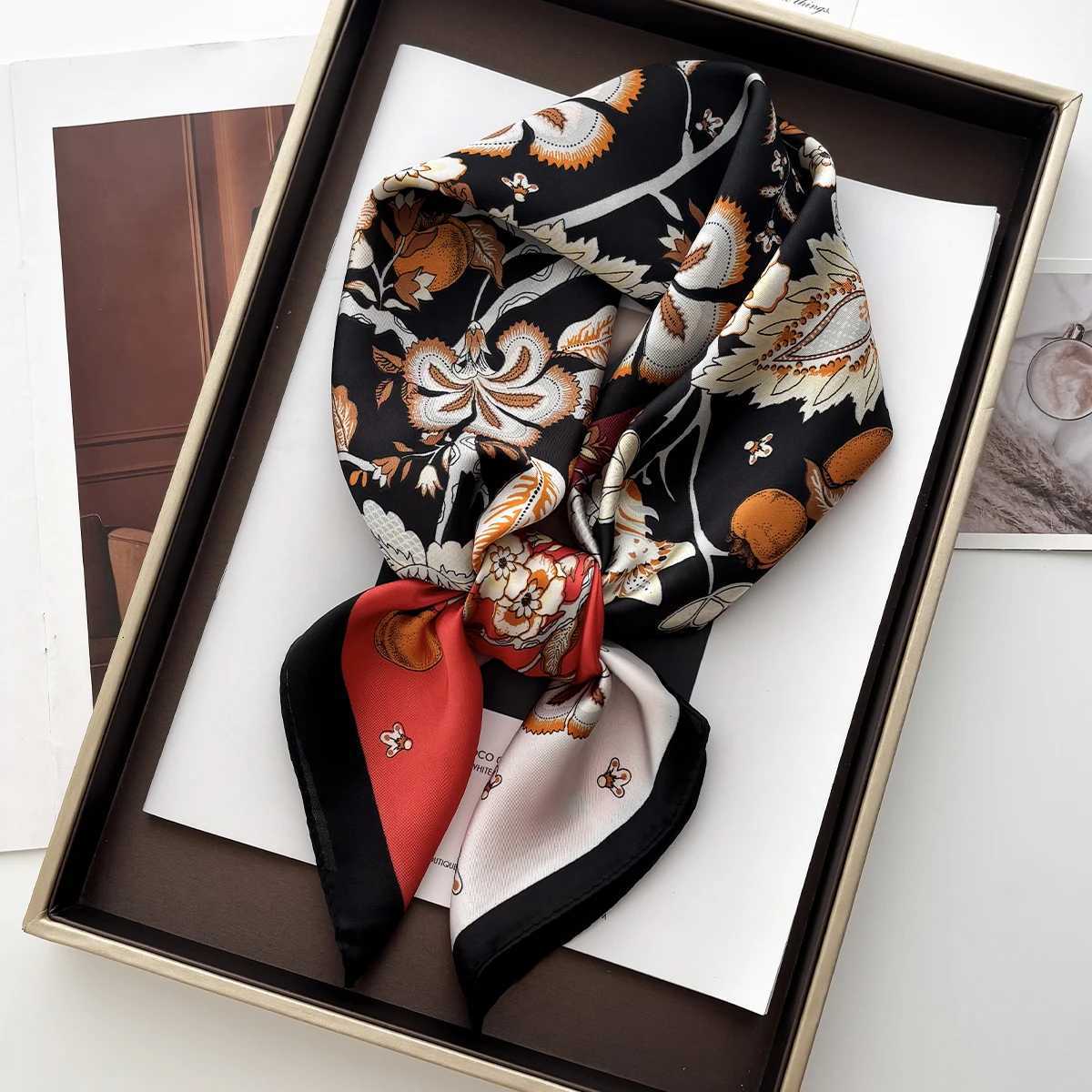 7070cm Silk Square Scarf Wen Fashion Korean Version Fruit Print Neck Ties Fa Foard Bandana Hijab Scarf NeckerchiW251021