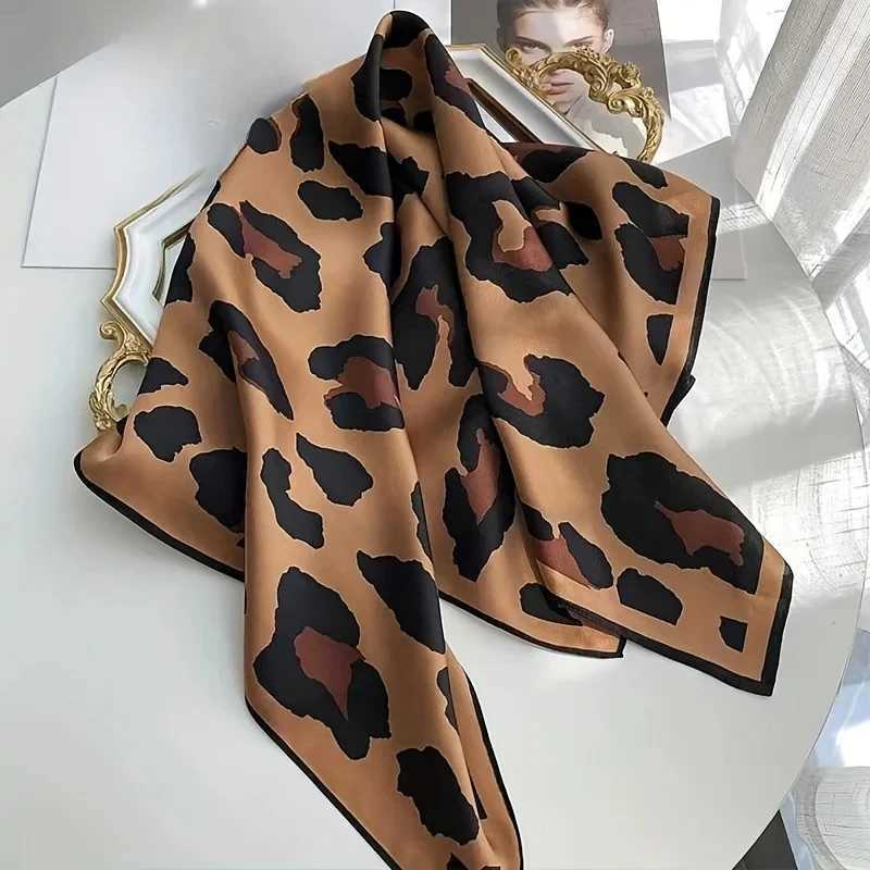 Luxury Brand Wen opard Print Square Hijab Scarf Soft Satin Silklike Small Neck Scarf Stylish Casual scarfW251021